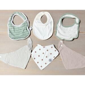 6 Assorted Cloth Baby Bib Bundle